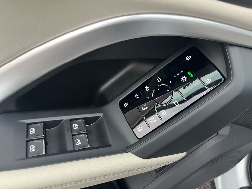 2025 Audi Q5 2.0T Premium quattro