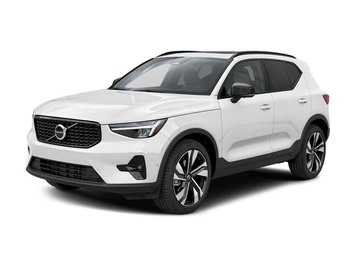 2026 Volvo XC40 B5 Core