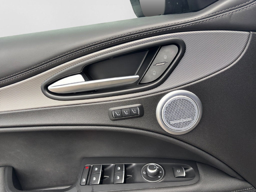 2024 Alfa Romeo Stelvio Veloce