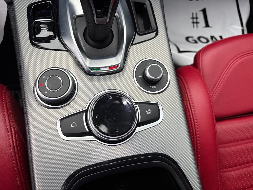 2024 Alfa Romeo Stelvio Veloce