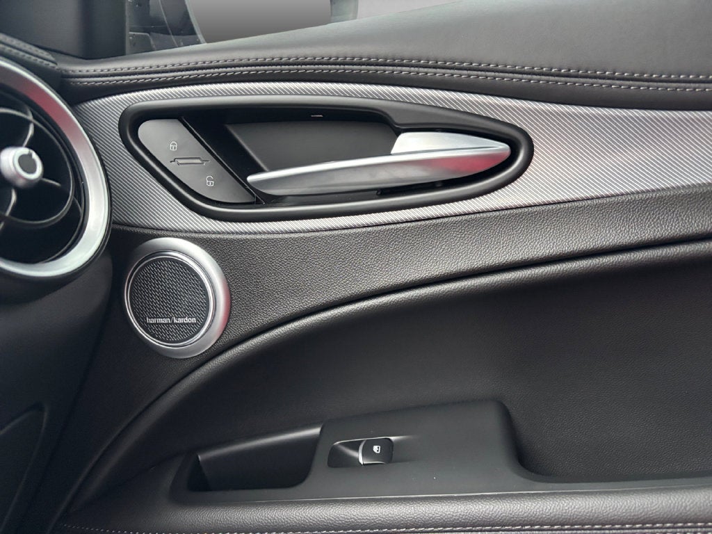 2024 Alfa Romeo Stelvio Veloce