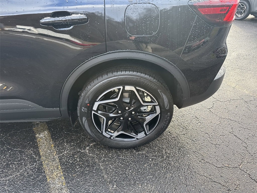 2026 Ford Escape Platinum