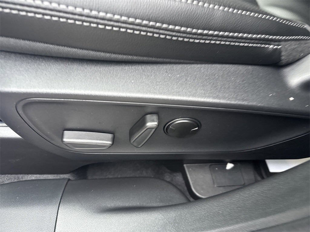 2026 Ford Escape Platinum