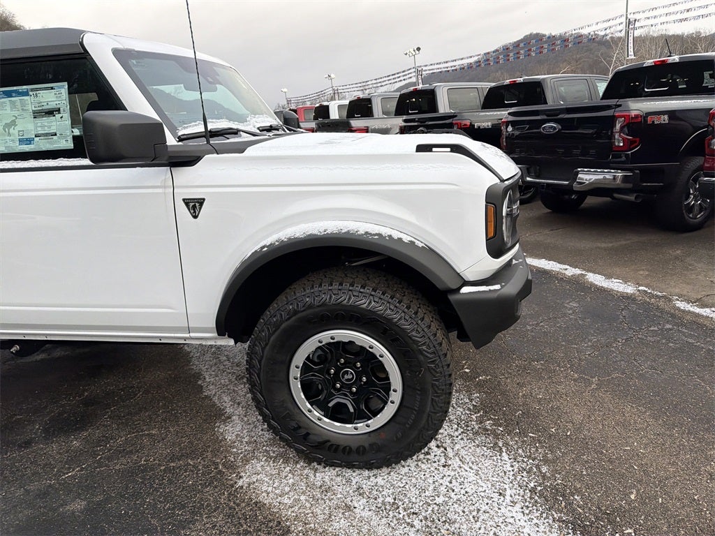 2025 Ford Bronco Base