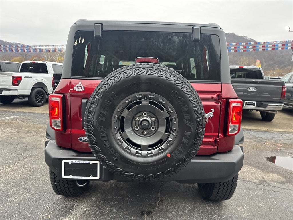 2025 Ford Bronco Base