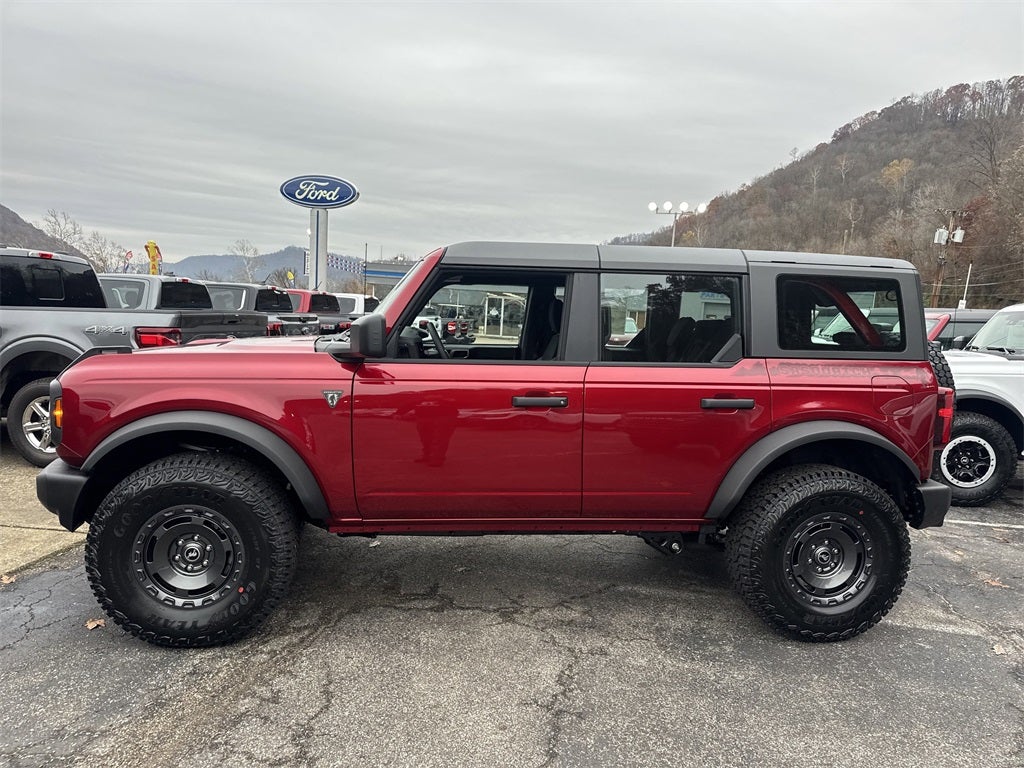 2025 Ford Bronco Base