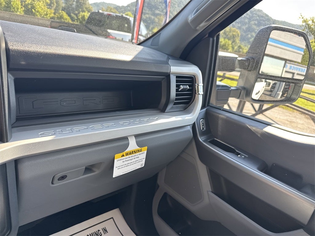 2025 Ford F-350SD XL