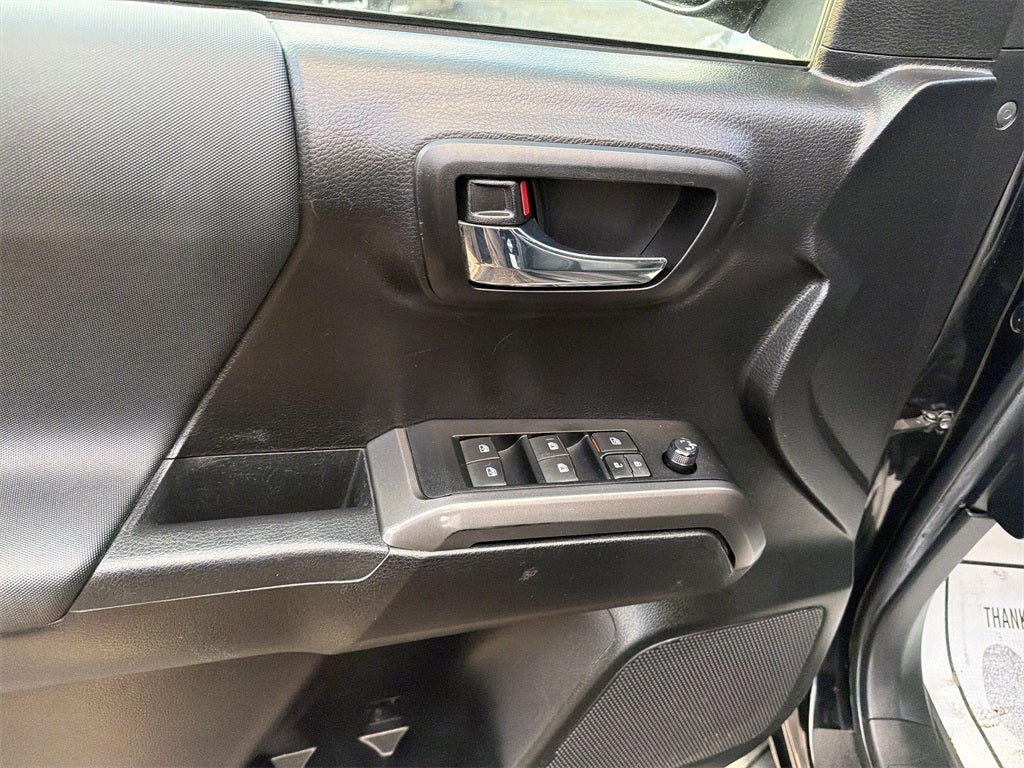 2022 Toyota Tacoma TRD Off-Road V6