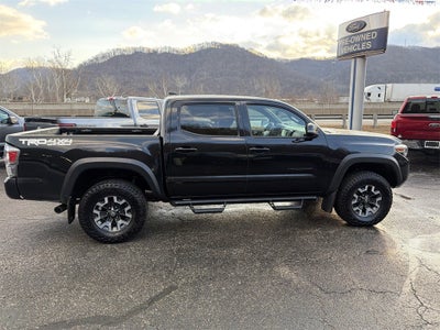 2022 Toyota Tacoma TRD Off-Road V6
