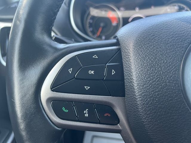 2019 Jeep Cherokee Overland