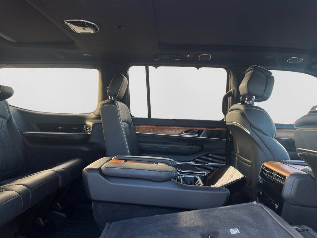 2023 Jeep Grand Wagoneer Series III