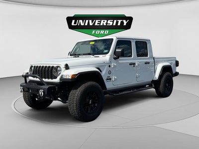 2025 Jeep Gladiator Nighthawk