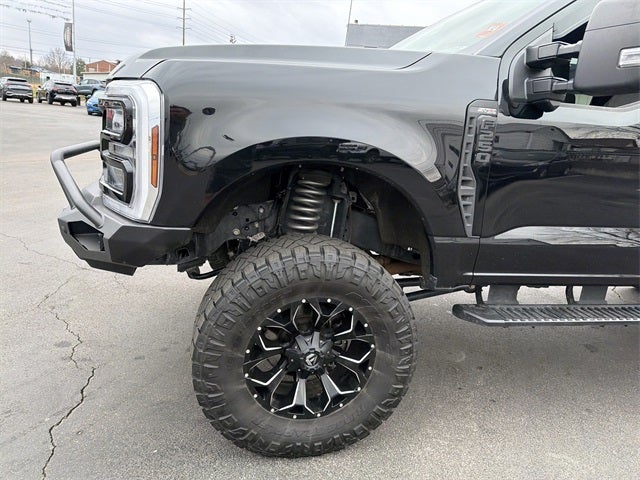 2024 Ford F-250SD XL LIFTED WHEELS AND TIRES