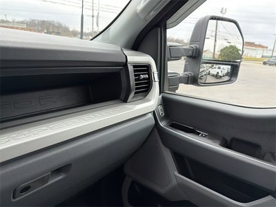 2024 Ford F-250SD XL LIFTED WHEELS AND TIRES