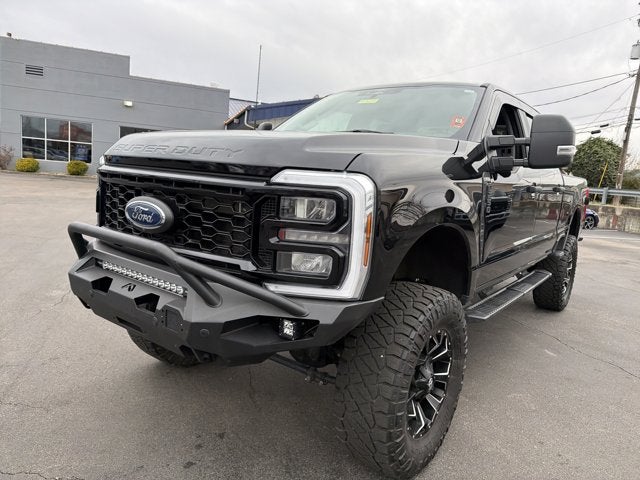 2024 Ford F-250SD XL LIFTED WHEELS AND TIRES