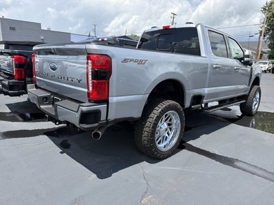 2023 Ford F-250SD Lariat LIFTED WHEELS & TIRES