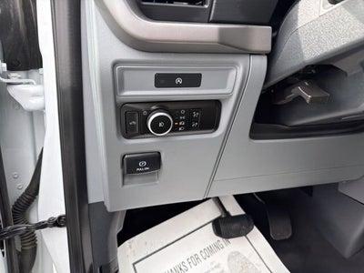 2025 Ford F-150 XLT LIFTED WHEELS & TIRES