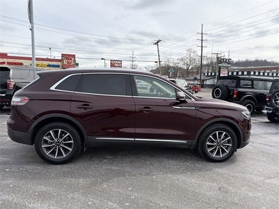2022 Lincoln Nautilus Standard