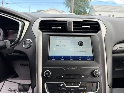 2020 Ford Fusion SE