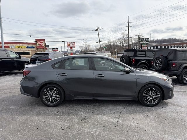 2022 Kia Forte GT-Line
