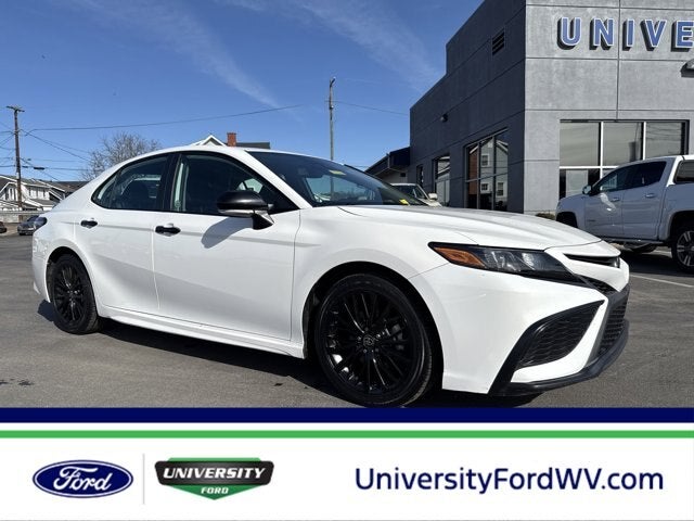 2022 Toyota Camry SE Nightshade