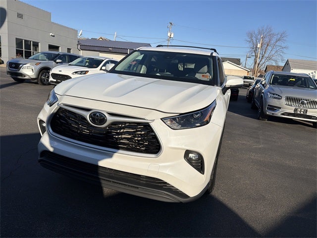 2023 Toyota Highlander L