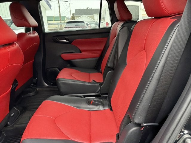 2025 Toyota Highlander XSE