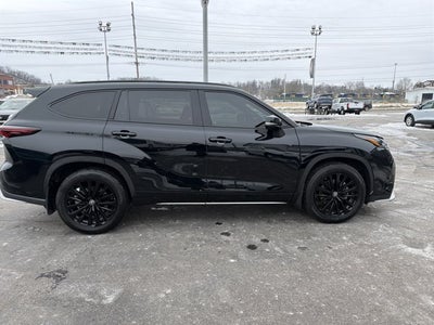 2025 Toyota Highlander XSE