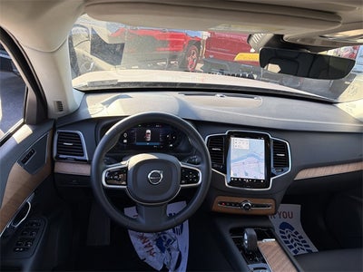 2023 Volvo XC90 B5 Plus