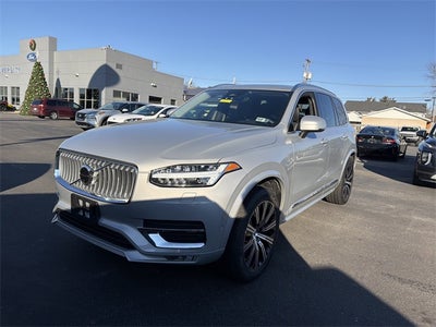 2023 Volvo XC90 B5 Plus